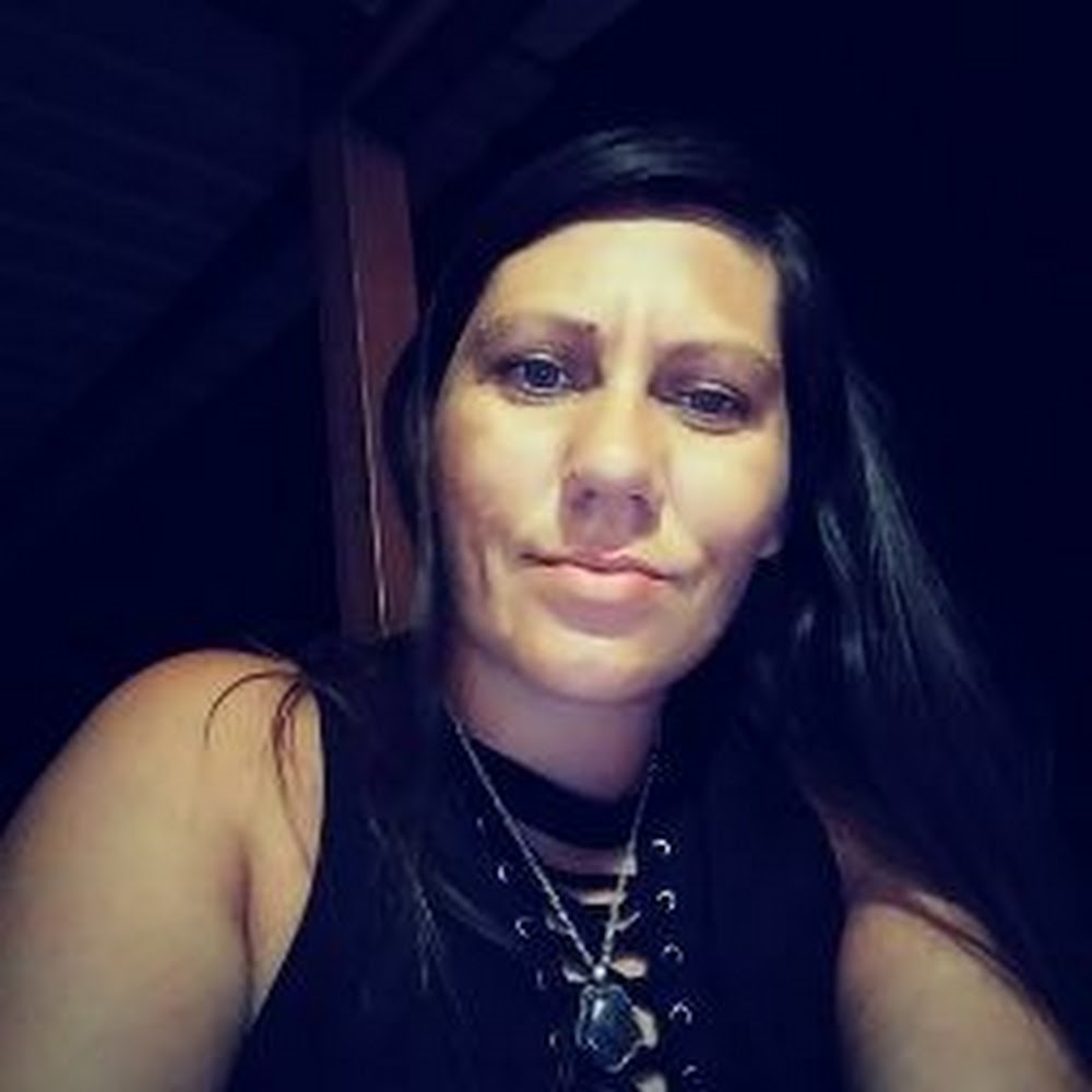Meet your Posher, Deonna
